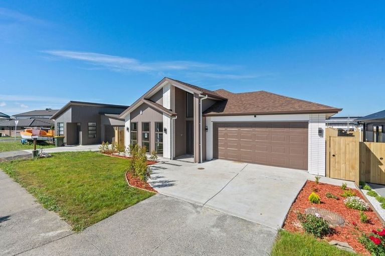 Photo of property in 55 Clarks Beach Road, Clarks Beach, 2122