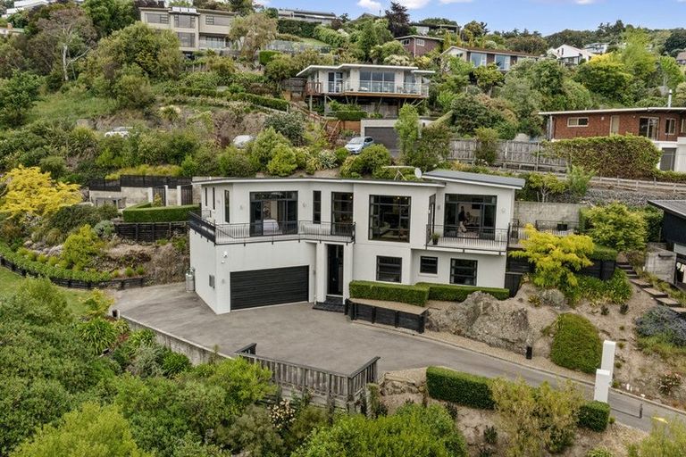 Photo of property in 16 Iles Lane, Cashmere, Christchurch, 8022