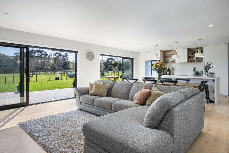 Photo of property in 336 Valley Road, Colyton, 4775