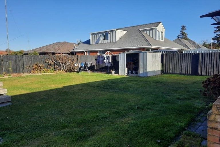 Photo of property in 6 Chokebore Place, Sockburn, Christchurch, 8042