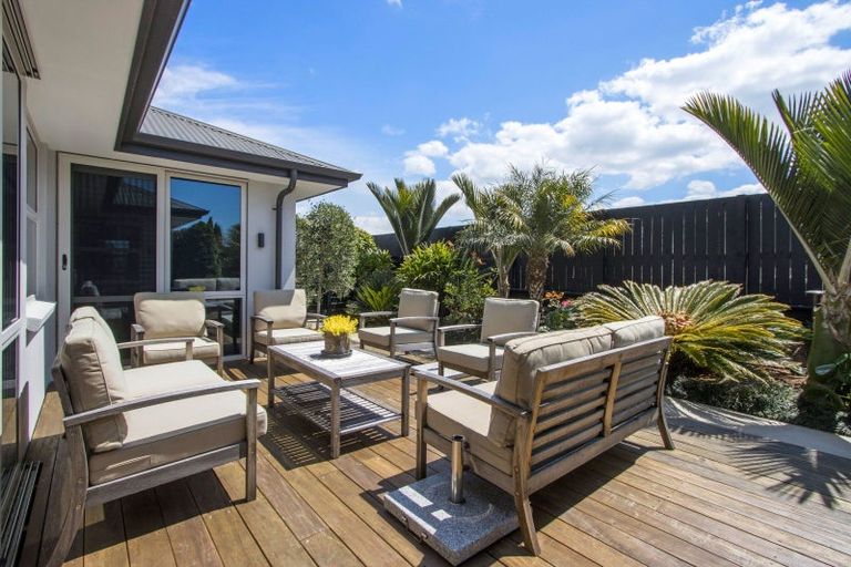 Photo of property in 9 Wairere Rise, Omokoroa, 3114