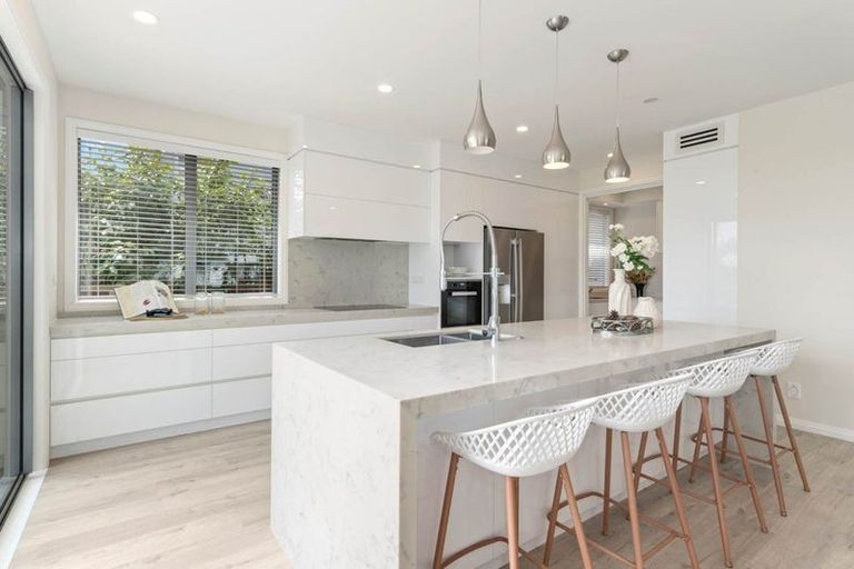 Photo of property in 7 Bounty Road, Long Bay, Auckland, 0630