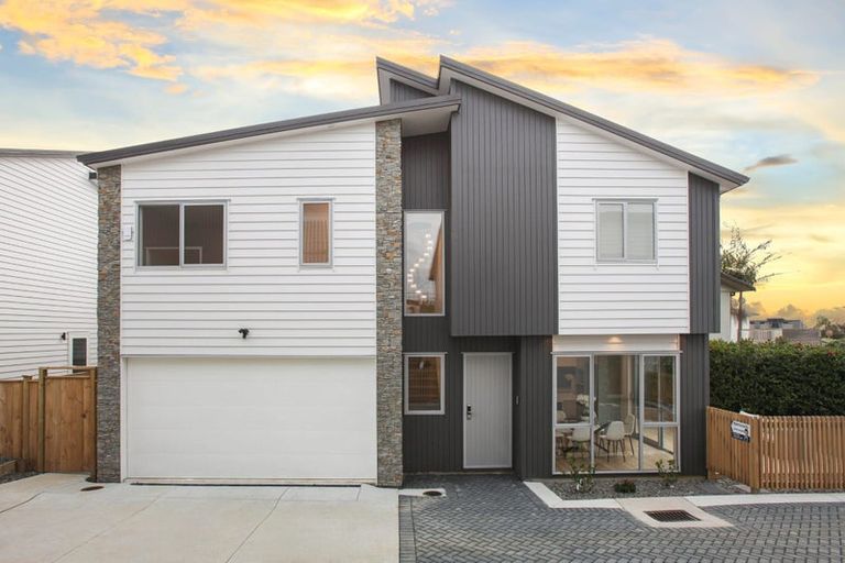 Photo of property in 39b Sorrel Crescent, Bucklands Beach, Auckland, 2012