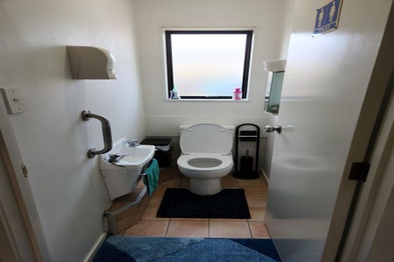 Photo of property in 32 Trimdon Street, Randwick Park, Auckland, 2105