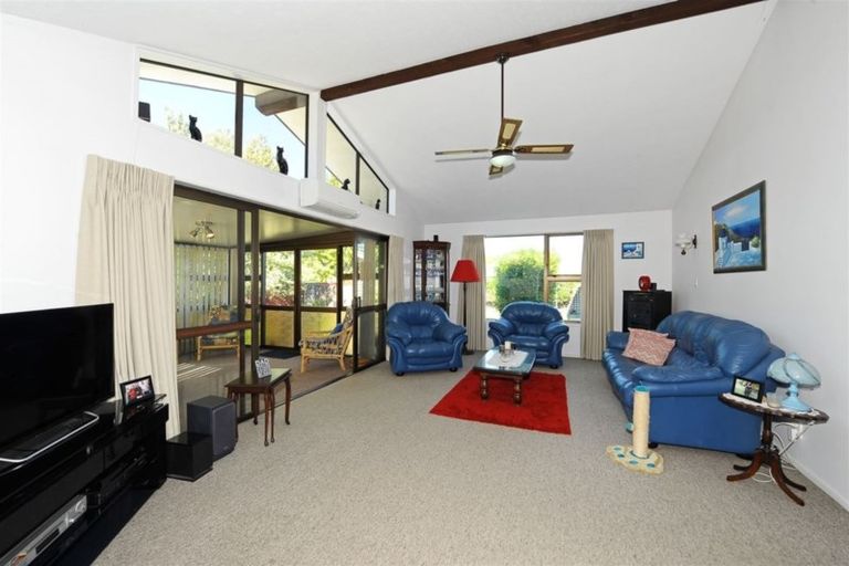 Photo of property in 11 Nyoli Street, Northcote, Christchurch, 8052
