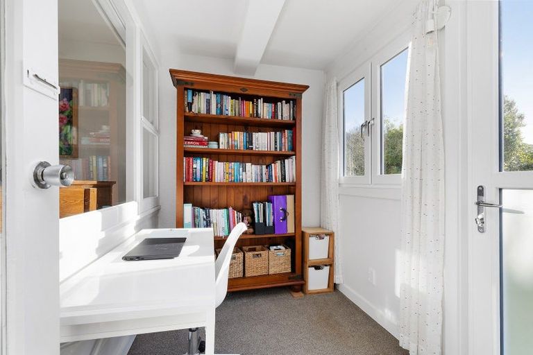 Photo of property in 5/18 Agra Crescent, Khandallah, Wellington, 6035