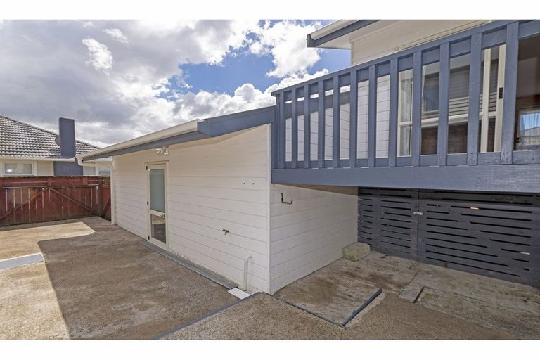 Photo of property in 2 Glendene Avenue, Glendene, Auckland, 0602