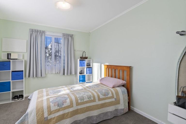 Photo of property in 1/35 Waterview Road West, Takanini, 2112