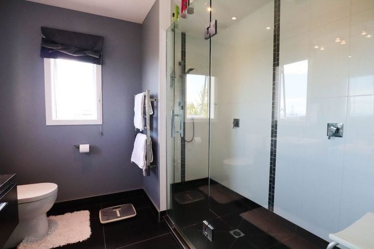 Photo of property in 1/88 Pah Road, Cockle Bay, Auckland, 2014