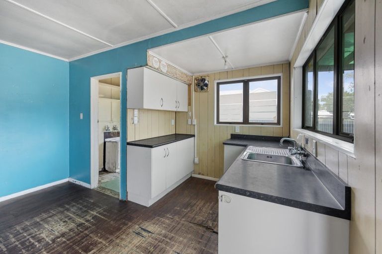 Photo of property in 98 Geddis Avenue, Maraenui, Napier, 4110