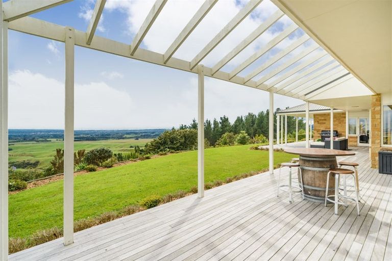 Photo of property in 333 Ngahere Park Road, Turitea, Palmerston North, 4472