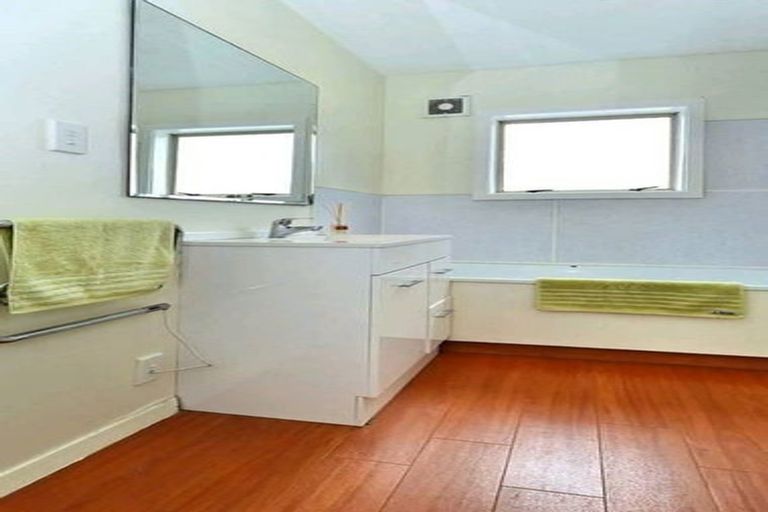 Photo of property in 4/135 Huxley Street, Sydenham, Christchurch, 8023