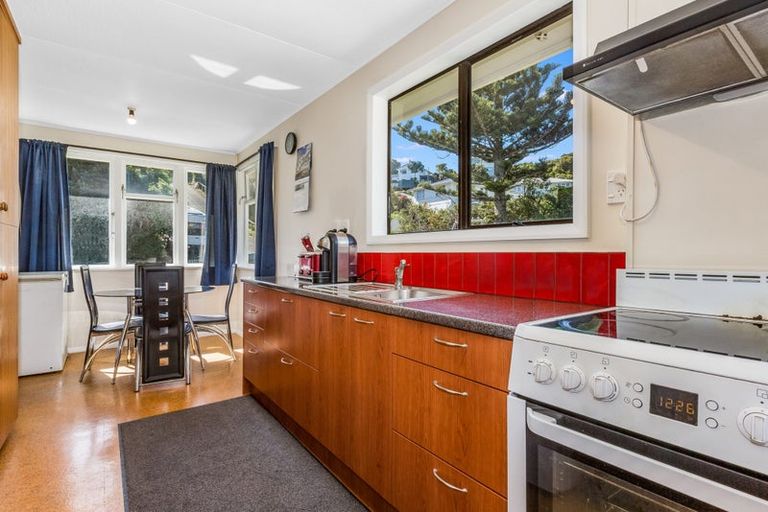 Photo of property in 30 Chaffey Crescent, Titahi Bay, Porirua, 5022