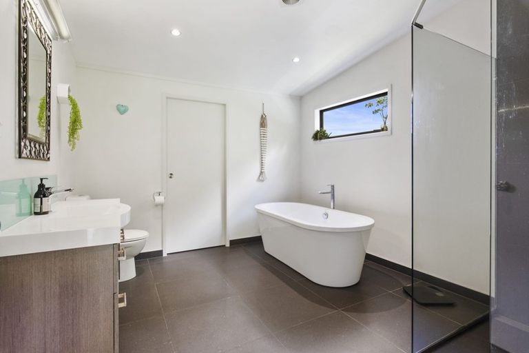 Photo of property in 502 Leigh Road, Whangateau, Warkworth, 0985
