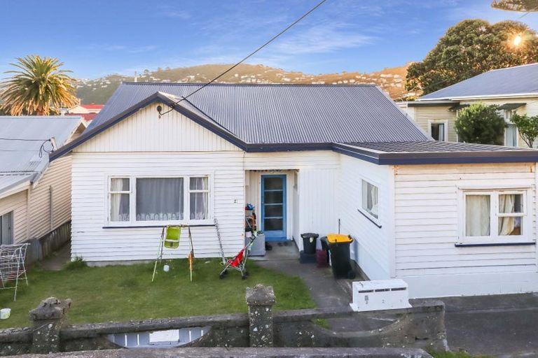 Photo of property in 3/52 Lonsdale Crescent, Rongotai, Wellington, 6022