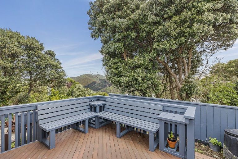 Photo of property in 22 Kingston Heights Road, Kingston, Wellington, 6021