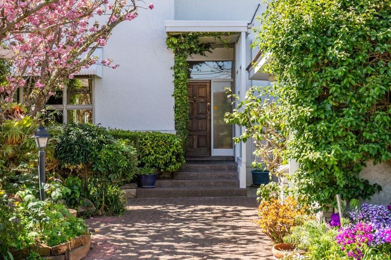 Photo of property in 49 Charles Street, Westshore, Napier, 4110