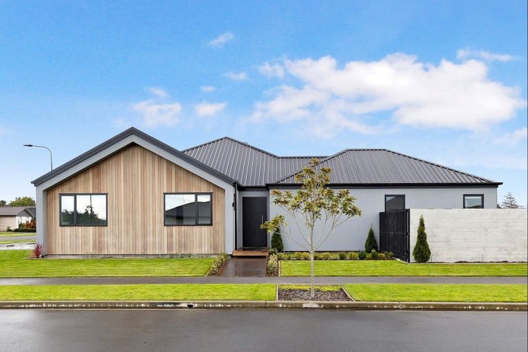 Photo of property in 1 Hamlett Drive, Woodend, 7610