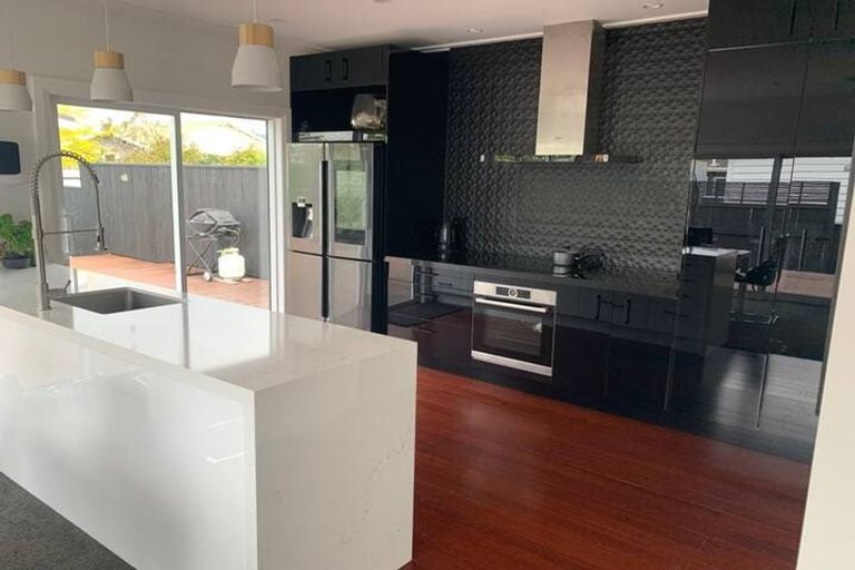 Photo of property in 10 Plunket Avenue, Petone, Lower Hutt, 5012