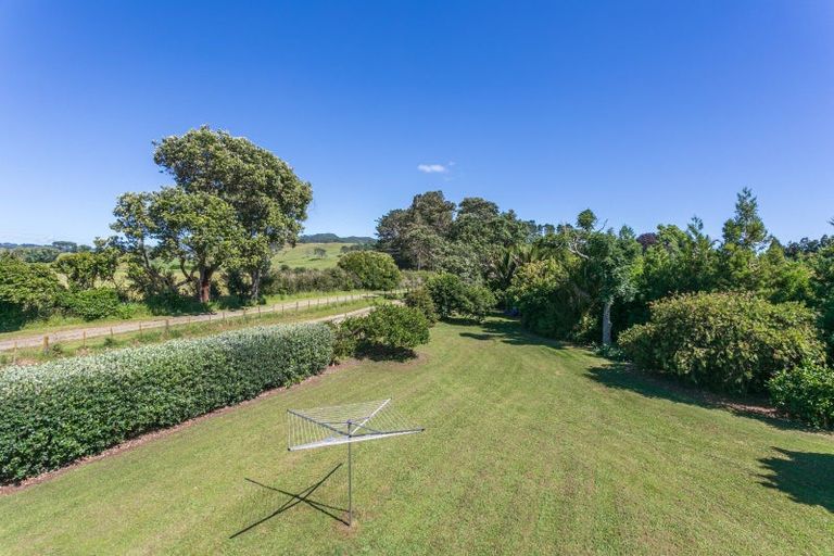 Photo of property in 33 Orua Lane, Hot Water Beach, Whitianga, 3591