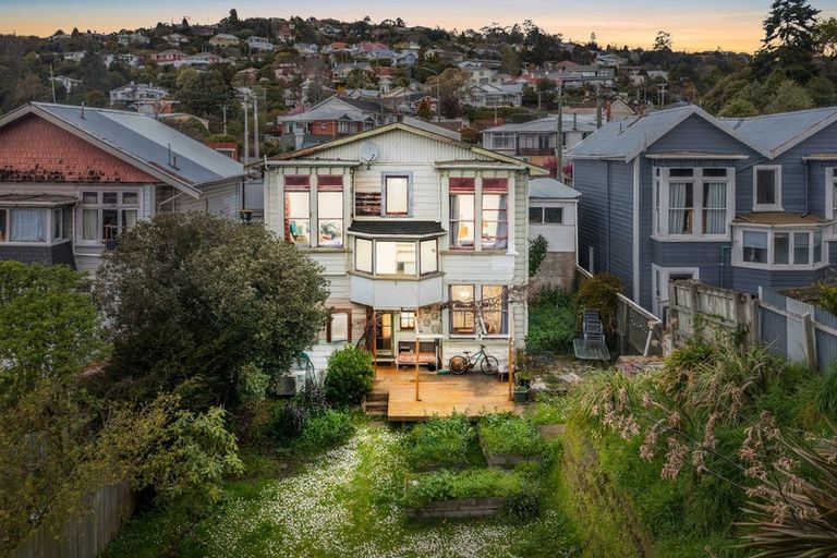 Photo of property in 6 Macbeth Street, Caversham, Dunedin, 9012