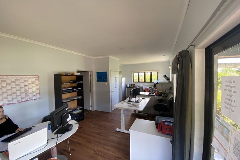 Photo of property in 10 Peach Hill Road, Ramarama, Drury, 2579