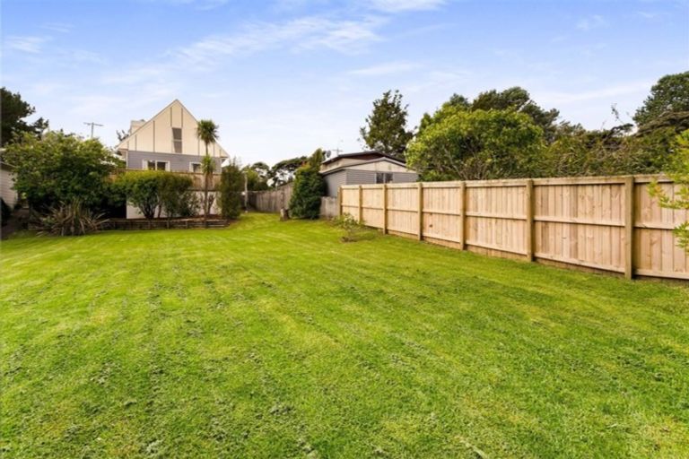 Photo of property in 112 Mcentee Road, Waitakere, Auckland, 0816