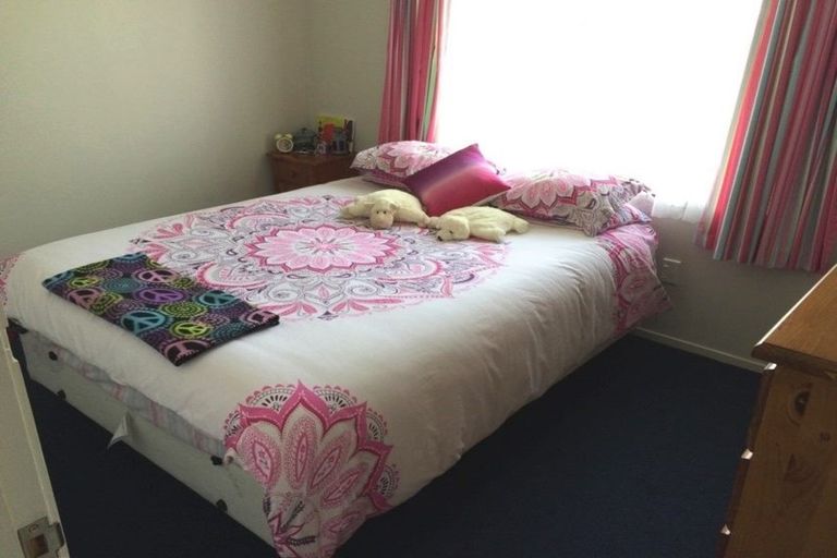 Photo of property in 23 Taitimu Drive, Weymouth, Auckland, 2103