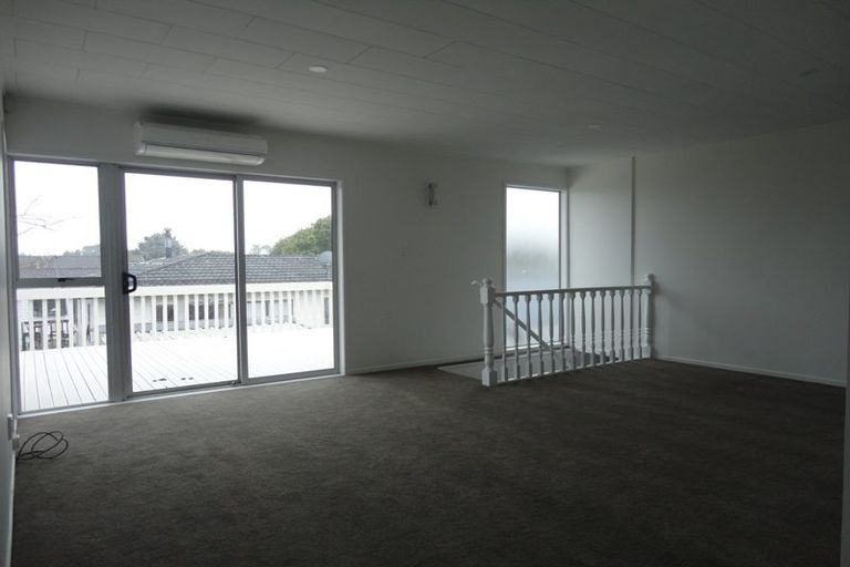 Photo of property in 69 Marendellas Drive, Bucklands Beach, Auckland, 2014