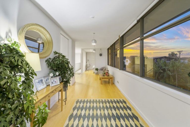 Photo of property in 37 Laurence Street, Manly, Whangaparaoa, 0930