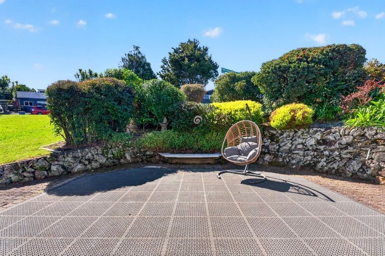 Photo of property in 1 Brunton Place, Glenfield, Auckland, 0629