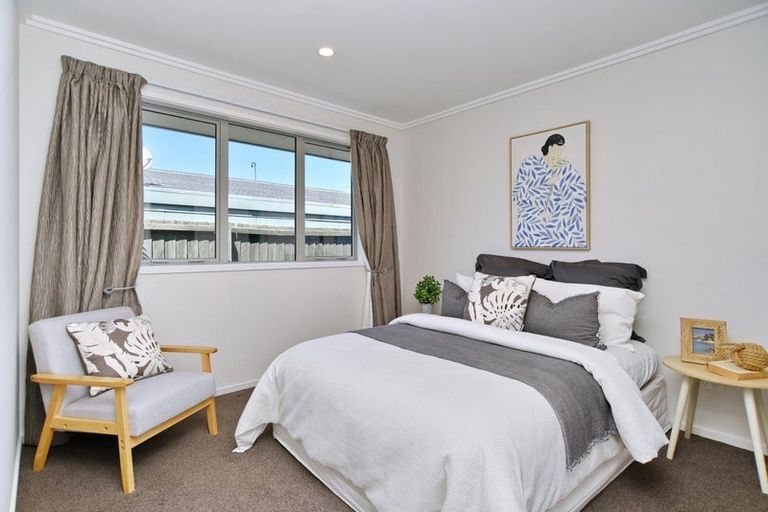 Photo of property in 4 Hurst Place, Parklands, Christchurch, 8083