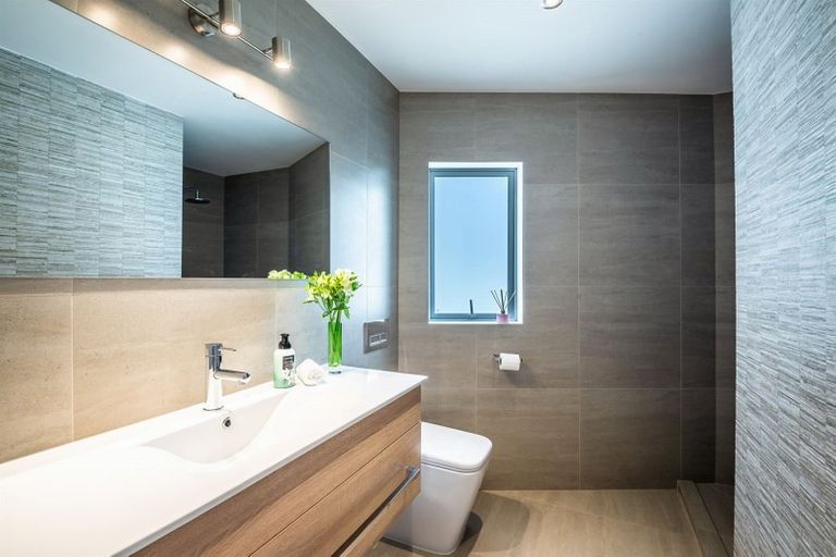 Photo of property in 1/91 Princes Street, Northcote Point, Auckland, 0627