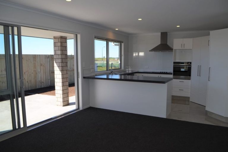 Photo of property in 85 Te Kio Crescent, Papamoa Beach, Papamoa, 3118