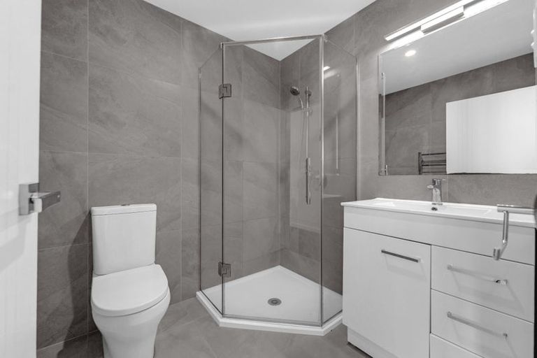 Photo of property in 17 Hoiho Road, Pukekohe, 2120