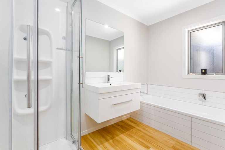 Photo of property in 34 Margaret Shields Avenue, Aotea, Porirua, 5024