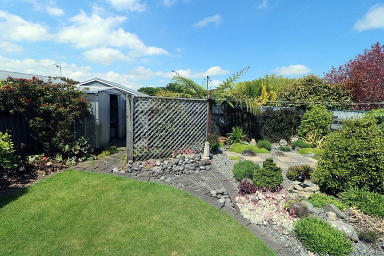 Photo of property in 26 Oberon Street, Stratford, 4332