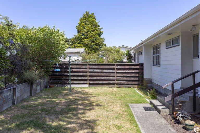 Photo of property in 2/17 Cumberland Street, Tauhara, Taupo, 3330