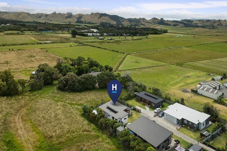 Photo of property in 16c Hanlen Avenue, Waihi Beach, 3611