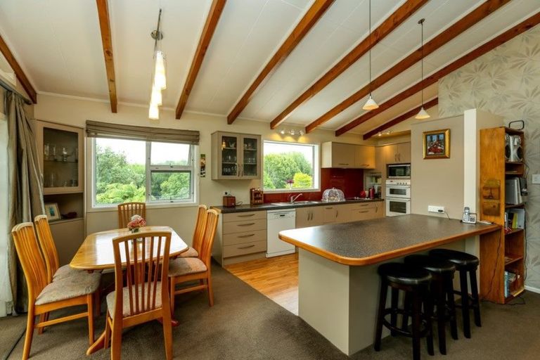 Photo of property in 571 Carrington Road, Hurworth, New Plymouth, 4371