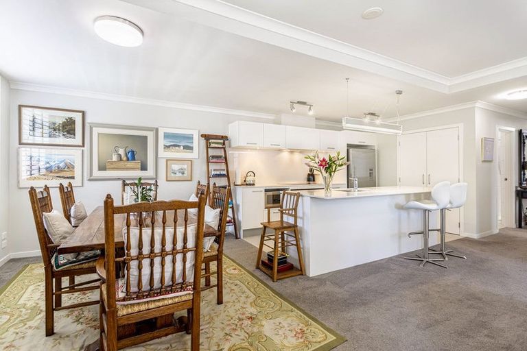 Photo of property in 16 Eaves Bush Parade, Orewa, 0931