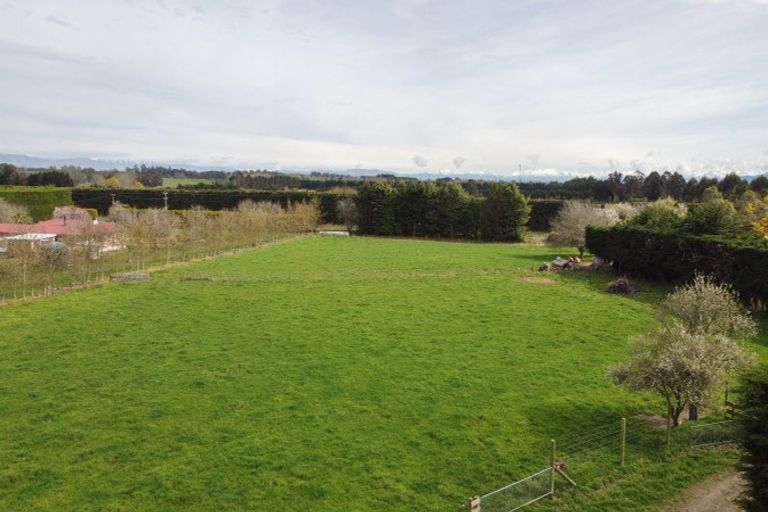 Photo of property in 102 Levels Plain Road, Levels, Timaru, 7975