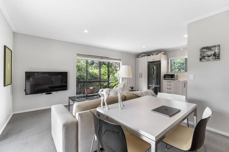 Photo of property in 175 Te Moana Road, Waikanae, 5036