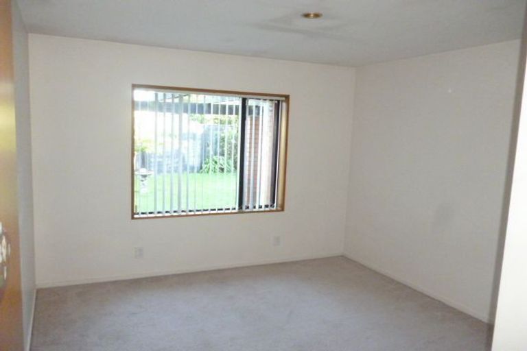 Photo of property in 8 Parkstone Avenue, Ilam, Christchurch, 8041