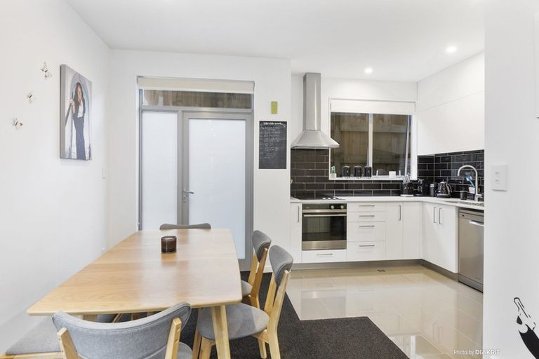 Photo of property in 8/59 The Parade, Island Bay, Wellington, 6023