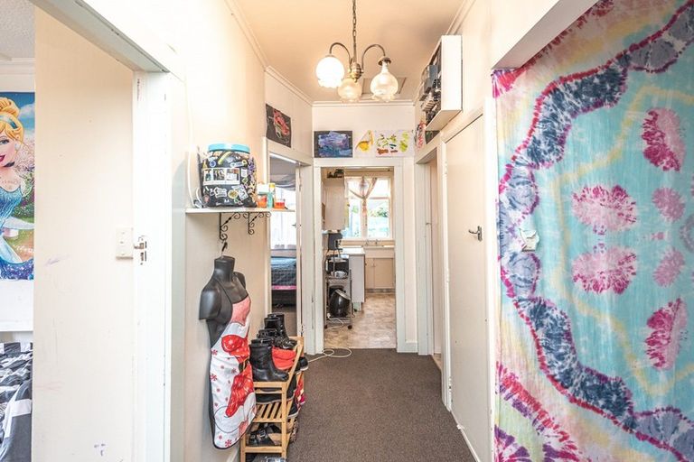 Photo of property in 17 Hutchison Crescent, Durie Hill, Whanganui, 4500