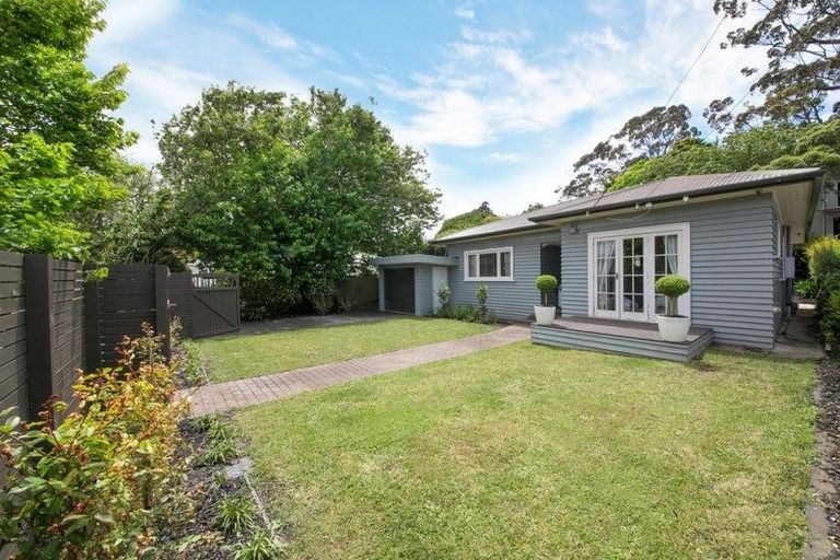 Photo of property in 22 Killeen Place, Flat Bush, Auckland, 2019