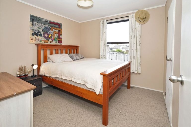 Photo of property in 2 Nyanza Street, Nawton, Hamilton, 3200