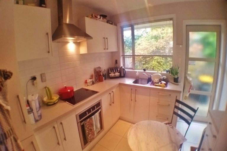 Photo of property in 2/46 Abberley Crescent, St Albans, Christchurch, 8014