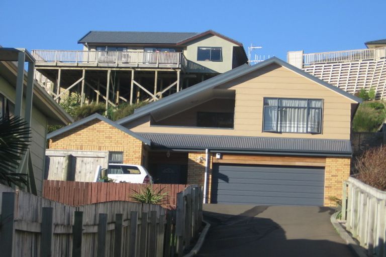 Photo of property in 55 Albatross Close, Whitby, Porirua, 5024